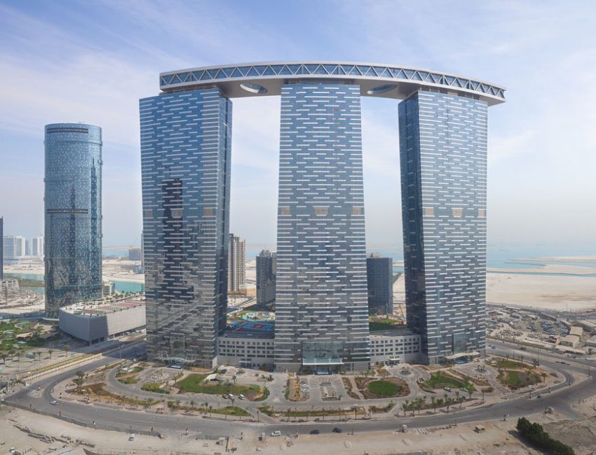 Kolor stitching | 15 pictures | Size: 15667 x 7956 | Lens: Standard | RMS: 4.42 | FOV: 121.93 x 85.27 ~ -0.86 | Projection: Planar | Color: None |